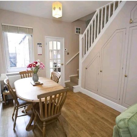 Cosy Little Home Just Outside York City Walls Exteriér fotografie